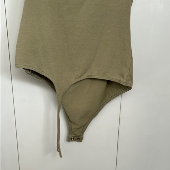 Olive Green One Piece bodysuit express - Picture 6 of 6